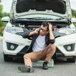 ¿Puedo demandar a un concesionario por venderme un coche en mal estado en Washington?